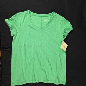 NWT Max Studio Favorite Tee, Spring Green